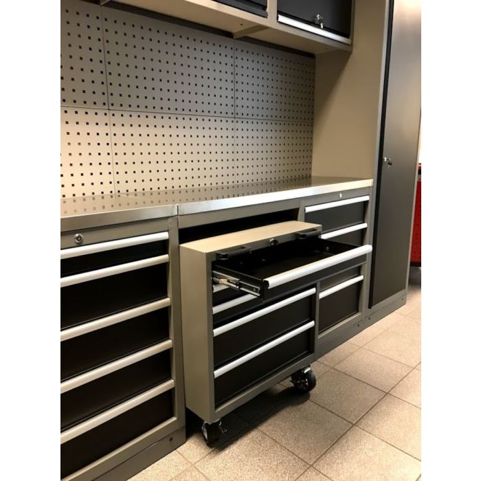 Hjørneinnredning 7 seksjoner 406cm